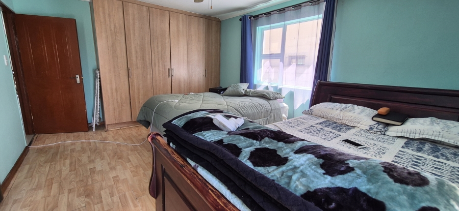 4 Bedroom Property for Sale in Parklands Western Cape